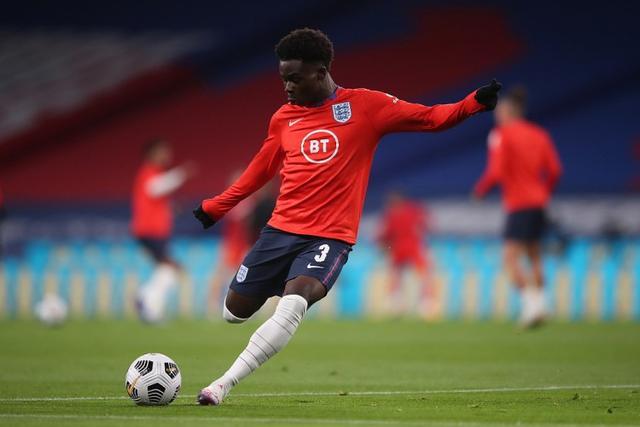 赛场上令人 赛场上令人