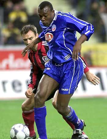 也反映出他 也反映出他