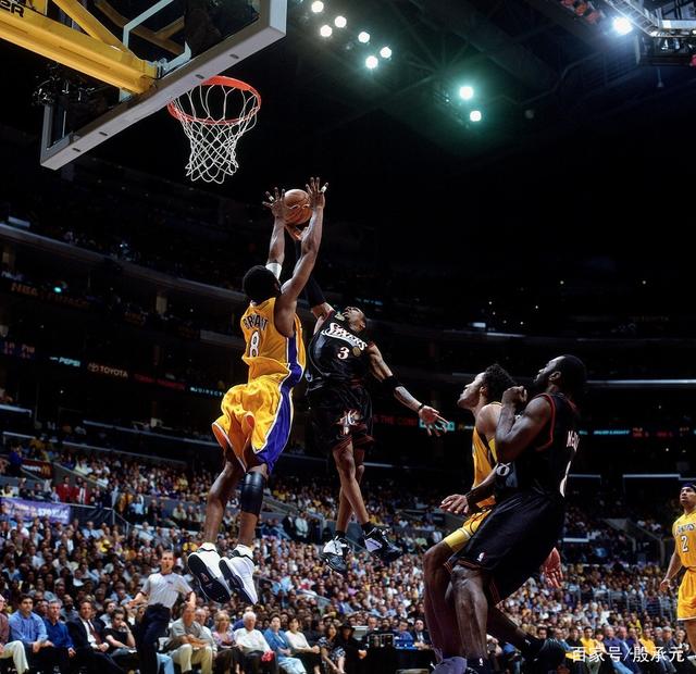 键时刻站住 键时刻站住